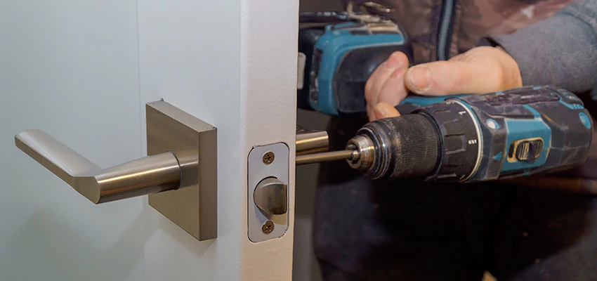 Broken Door Handle Lock Repair in Chula Vista, California